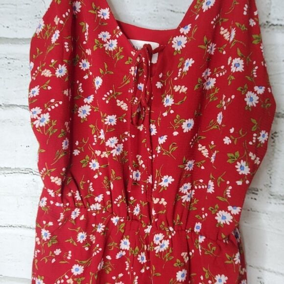 Everly Sleeveless floral red romper medium - Picture 6 of 10